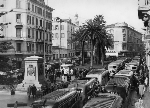 europe, italie, ligurie, san remo, exposition de bus, 1950 1960