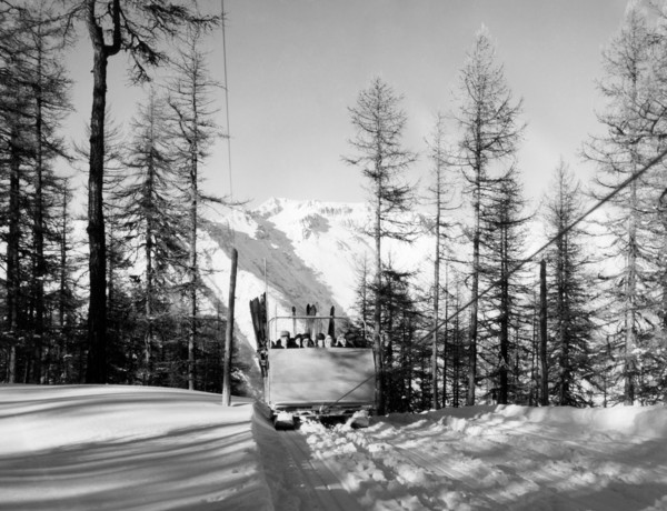 skieurs sur le toboggan, 1953