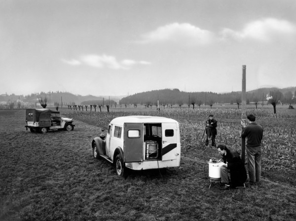 équipe gravimétrique agip pour l'exploration pétrolière, 1960