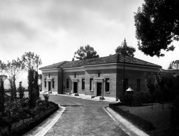 Vatican radio station. 1940