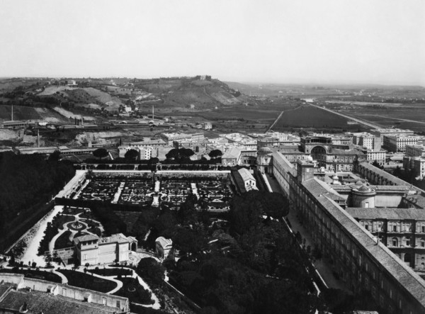 Papal palace. 1910-20