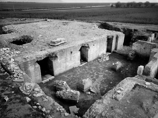 Lazio. remains of the republican forum. minturno. 1930