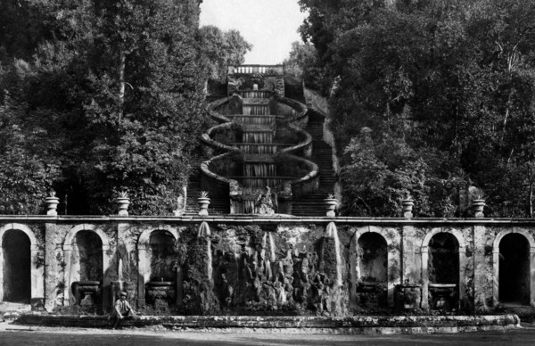 Teatro Delle Acque Of Villa Torlonia. Frascati. 1910