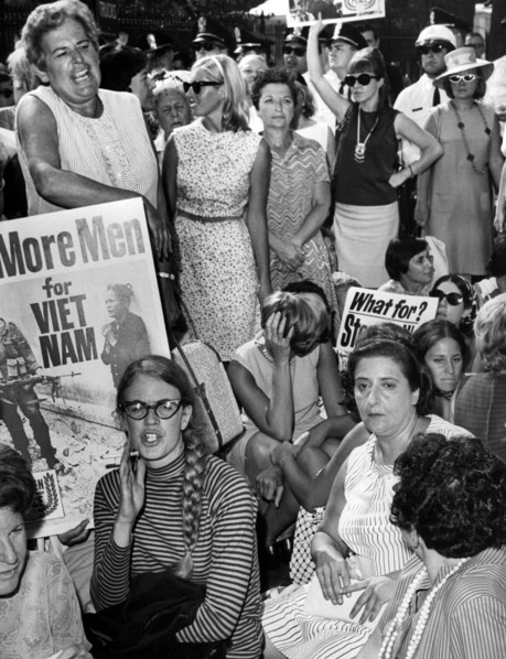Women demonstrated against the war.
