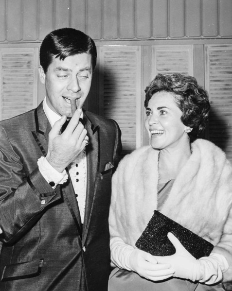 Jerry Lewis and Patti Palmer.