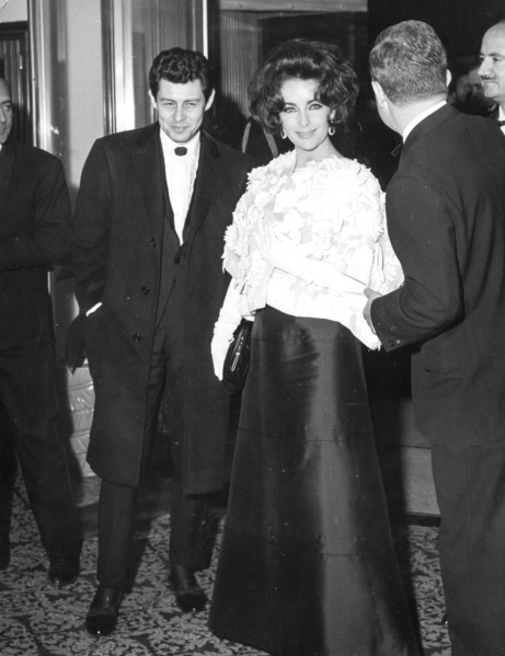 Elizabeth Taylor and Eddie Fisher.