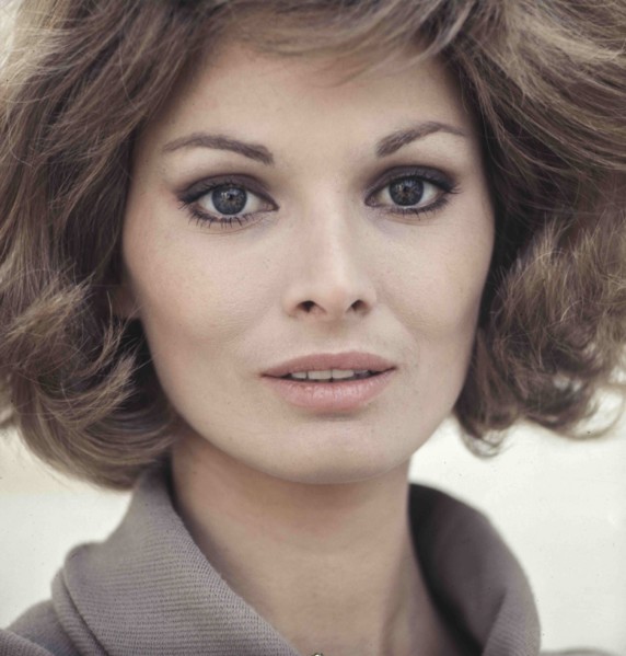 Scilla Gabel.