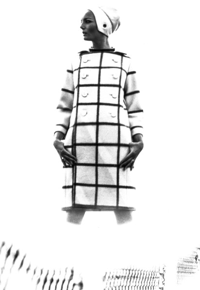 1960's style coat with bottons