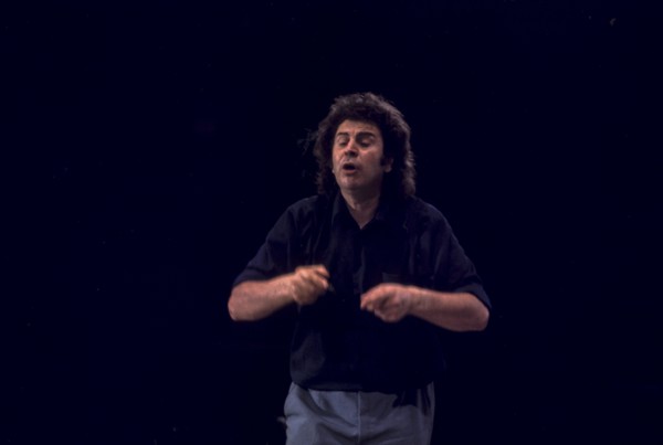 Mikis theodorakis