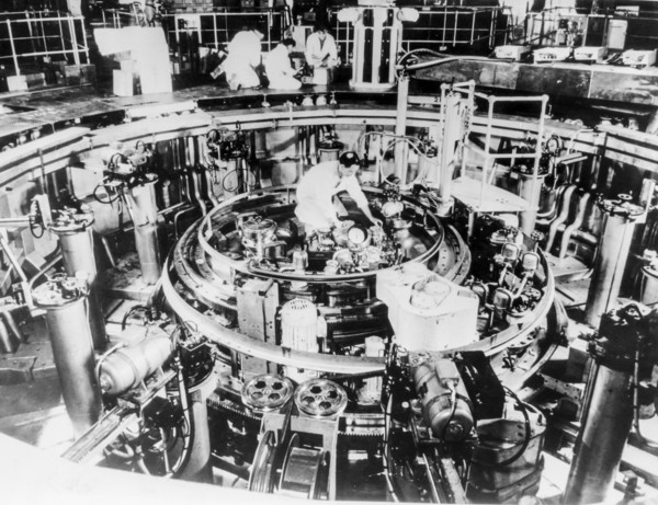 Technicians working for the new nuclear power plant at Dounreay, Scotland,1959