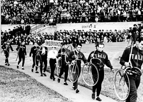 Cycling, the Italian team to the championship prize tula Fly, 1967