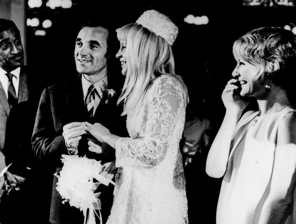 Sammy davis jr and petula clark at the wedding of charles aznavour and ulla thorsell, las vegas 1967