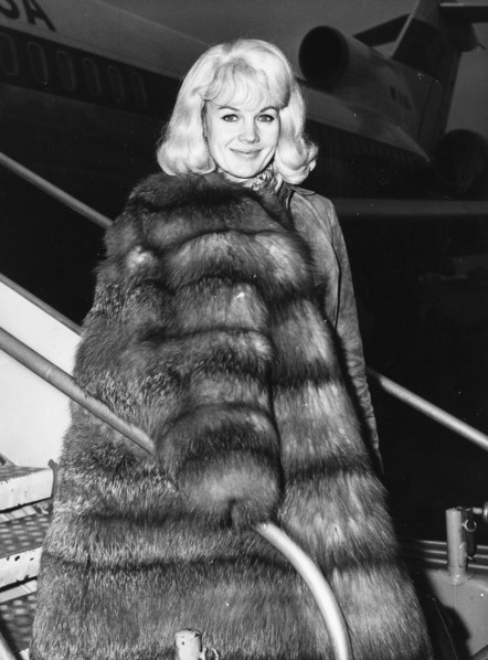 Carroll baker, 1966