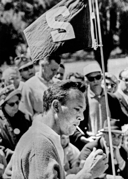 Arnold Palmer Lights Up