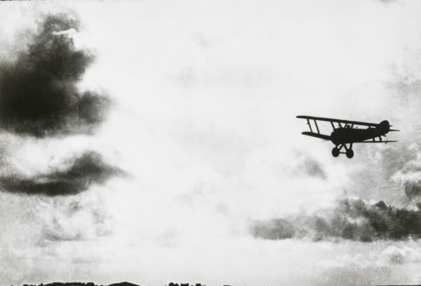 World war 1 aircraft landing.