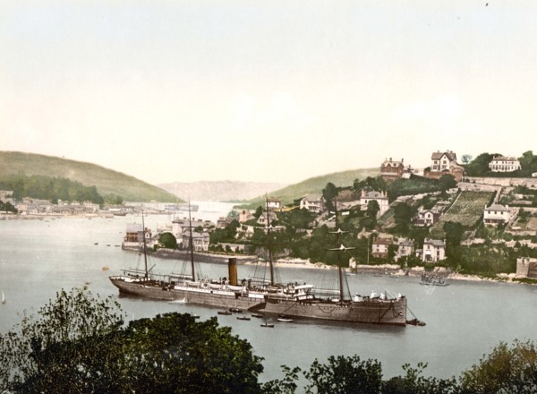 The steamboat Pembroke Castle.
