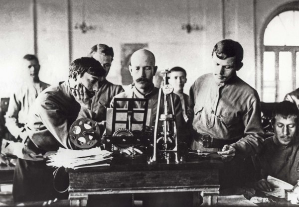 Red Telegraphists Of The Revolution