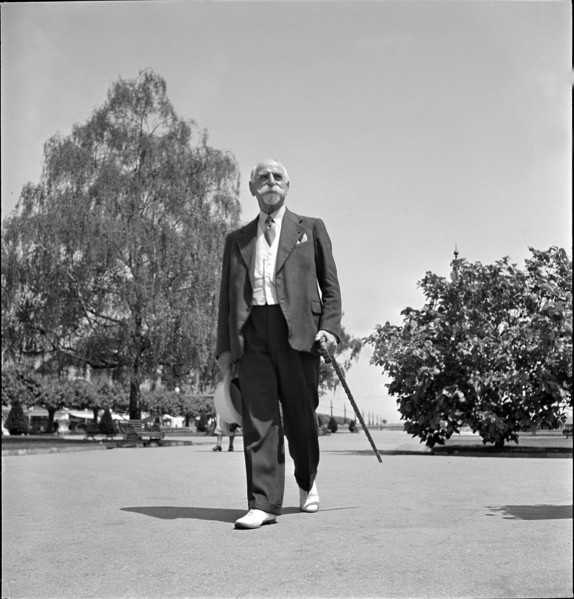 Dr. Ernst Guglielminetti, 1942.