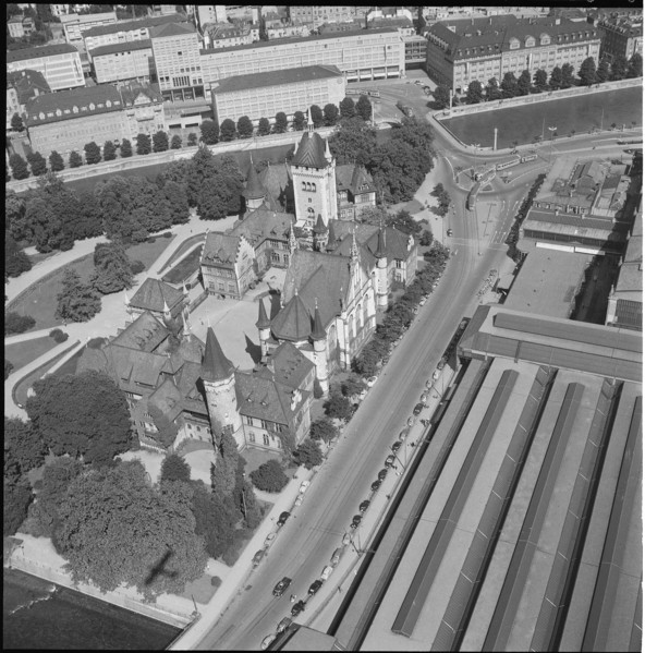 Zurich Landesmuseum, Neumühlequai 1955.