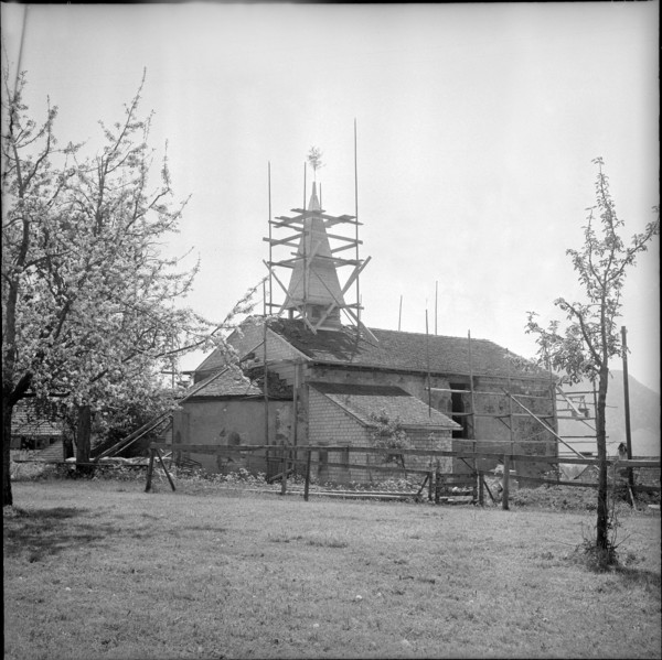 Kleinhöchstetten church under renovation 1964.