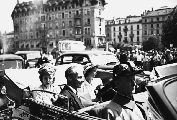 Evita Peron with Mrs and Mr de Senarclens and Dr. Cuttat, 1947.
