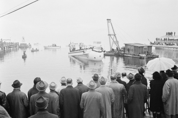 Launch of Mesoscaph for Expo 1964.