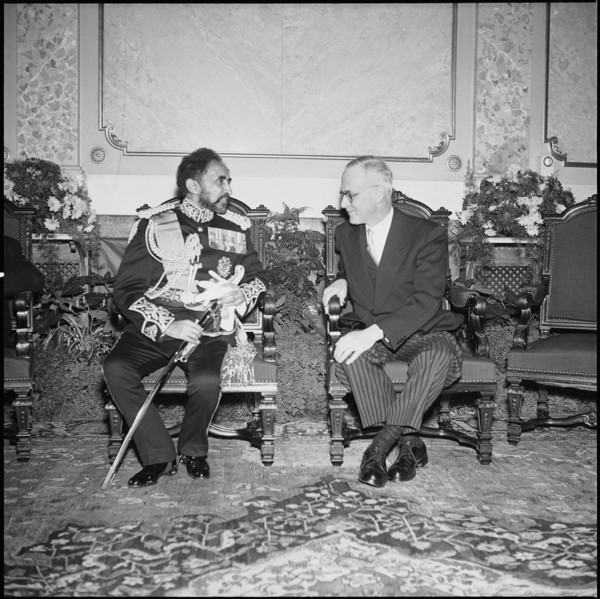 Emperor Haile Selassie with Federal President Rodolphe Rubattel, Berne 1954.