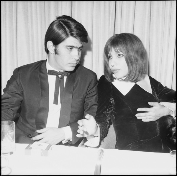 Esther and Abi Ofarim, singing duet .