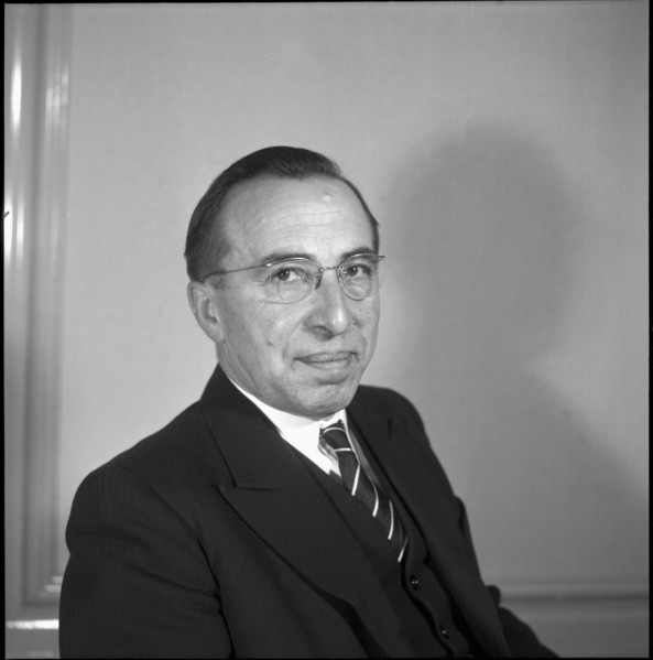 Paul Hauser, around 1951 .