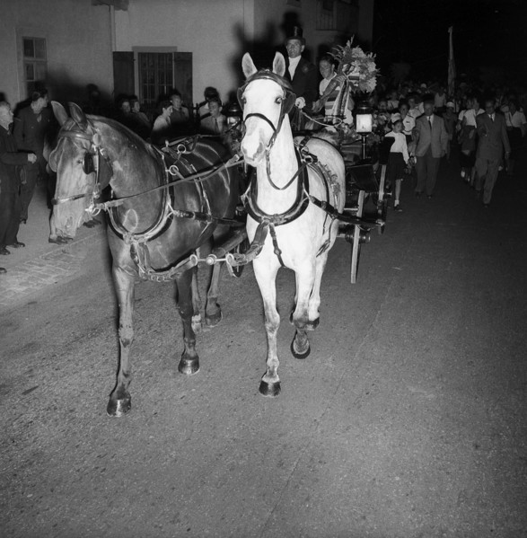 Ferdi Küblers reception at Adliswil after WC title 1951.