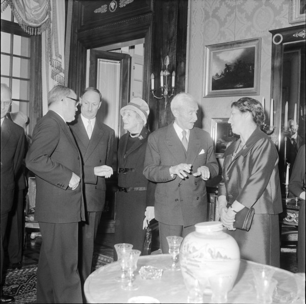 Max Petitpierre, Paul Chaudet , Mrs. Guisan, General Guisan, Mrs. Chaudet, 1959.