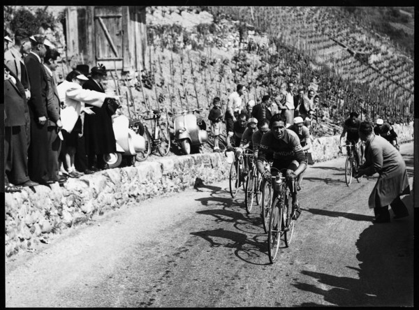 Tour de Romandie 1953: Clerici leading Koblet