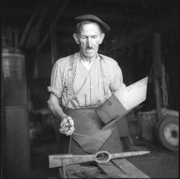 Blacksmith Jakob Käser around 1954