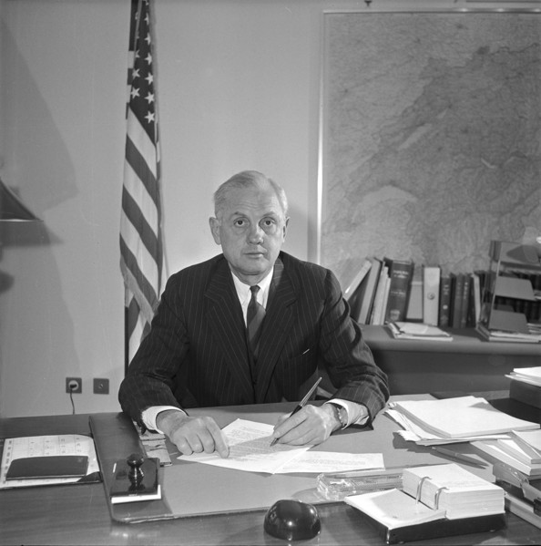 U.S. ambassador Robert McKinney, 1961