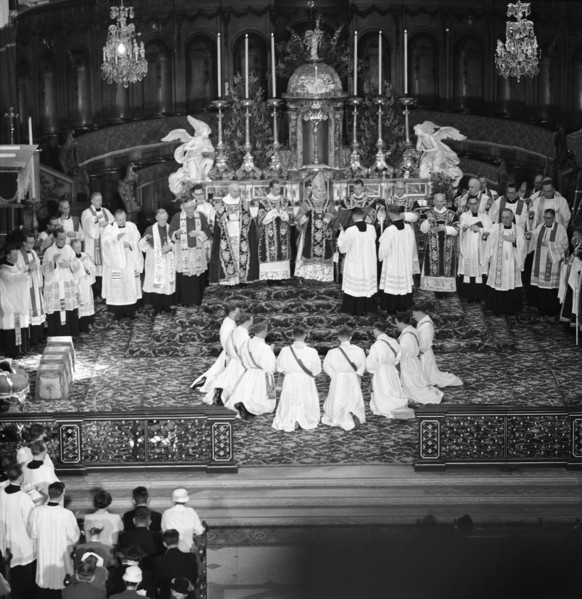 Ordination at the St. Urseren cathedral in Solothurn 1958
