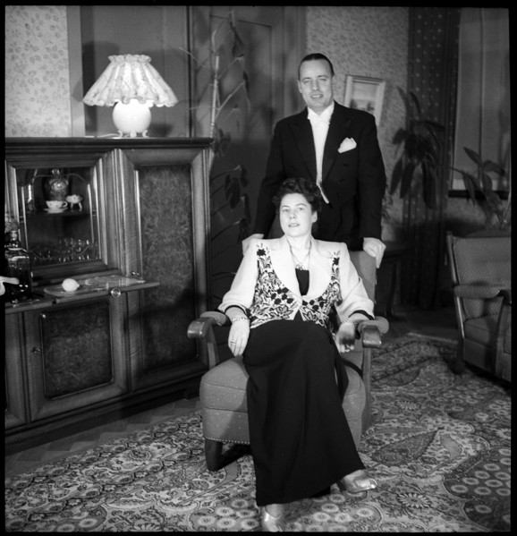 Evening party, soirée at the Jehle-Sigg's ca. 1950: the hosts