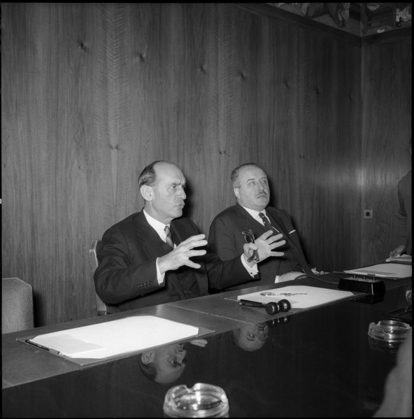 Federal president Paul Chaudet and UNESCO managing director Vittorio Veronese 1959