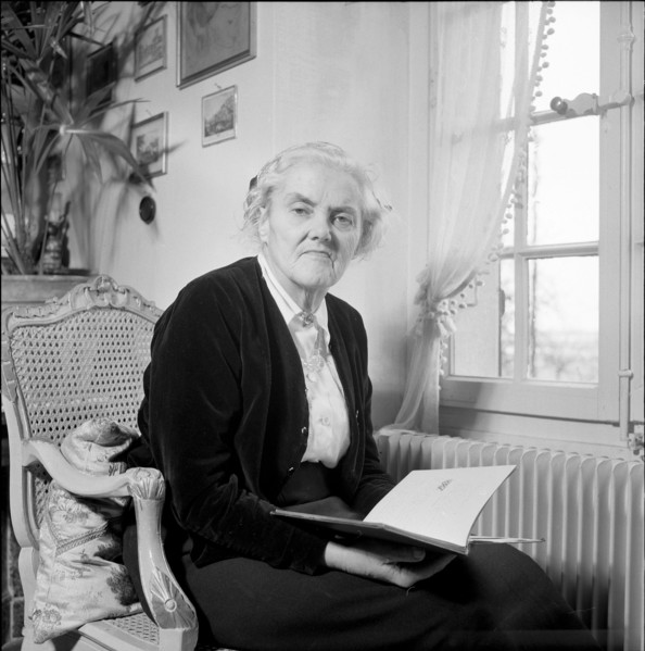 Author Dr. Hedwig Anneler, Luins-sur-Rolle 1958