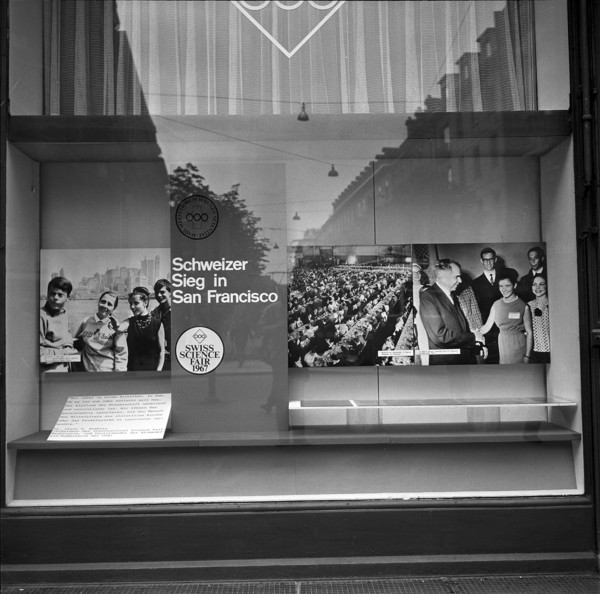 Shop window Ringier publisher: Swiss victory at the ""International Science Fair"", 1967.