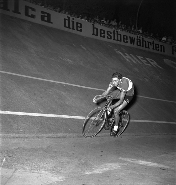 Track Race Ferdi Kubler - Fritz Schar, Zurich Oerlikon, 1949; Ferdi Kubler.