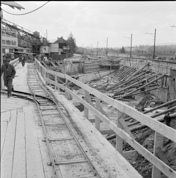 Giesshubel Zurich Sihltal railway bridge under construction 1959.