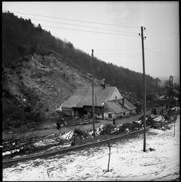 Rock Slip in Erlinsbach, clearance work; 1957.