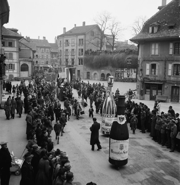 Carnival parade in Payerne, 1946.