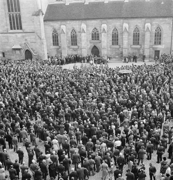 Voting in Zurich, Landsgemeinde, 1940.
