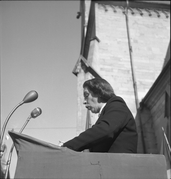 Maria Becker speaking at May Day rallies in Zurich 1951.