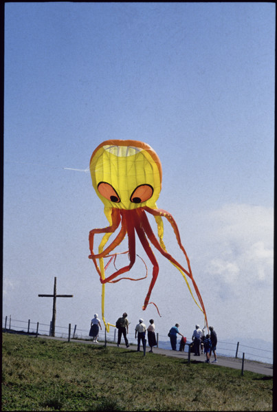Giant kite on the Rigi 1991.