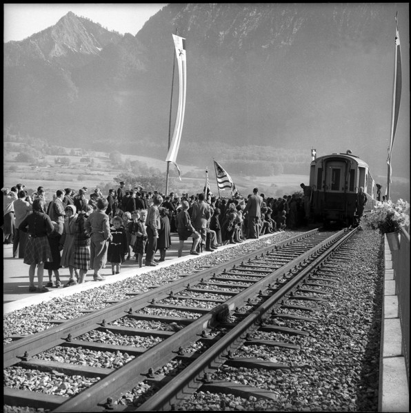 Inauguration of the new Rhine bridge; 1958.