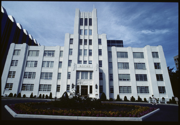 Building of the parmaceutical industry Roche, New Jersey 1986.