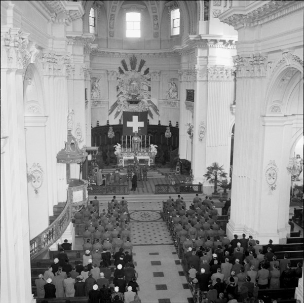 Breveting military officers in Solothurn 1958.