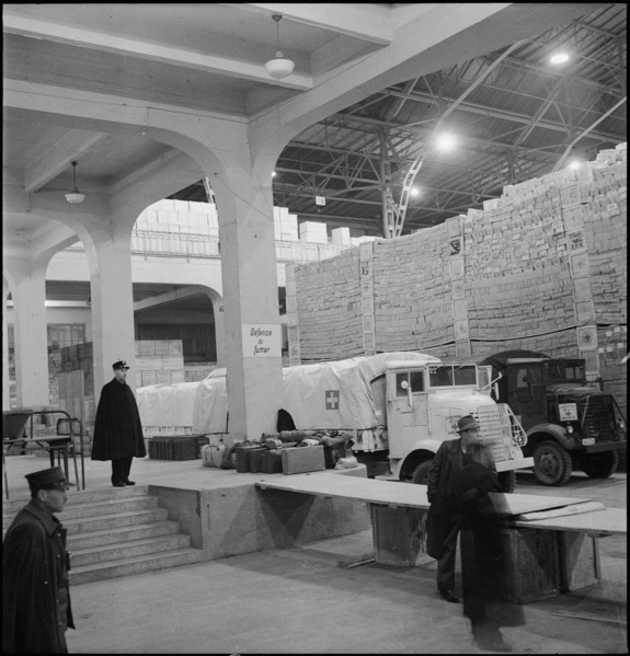 The Red Cross organizes goods transport for war prisoners, 1943.